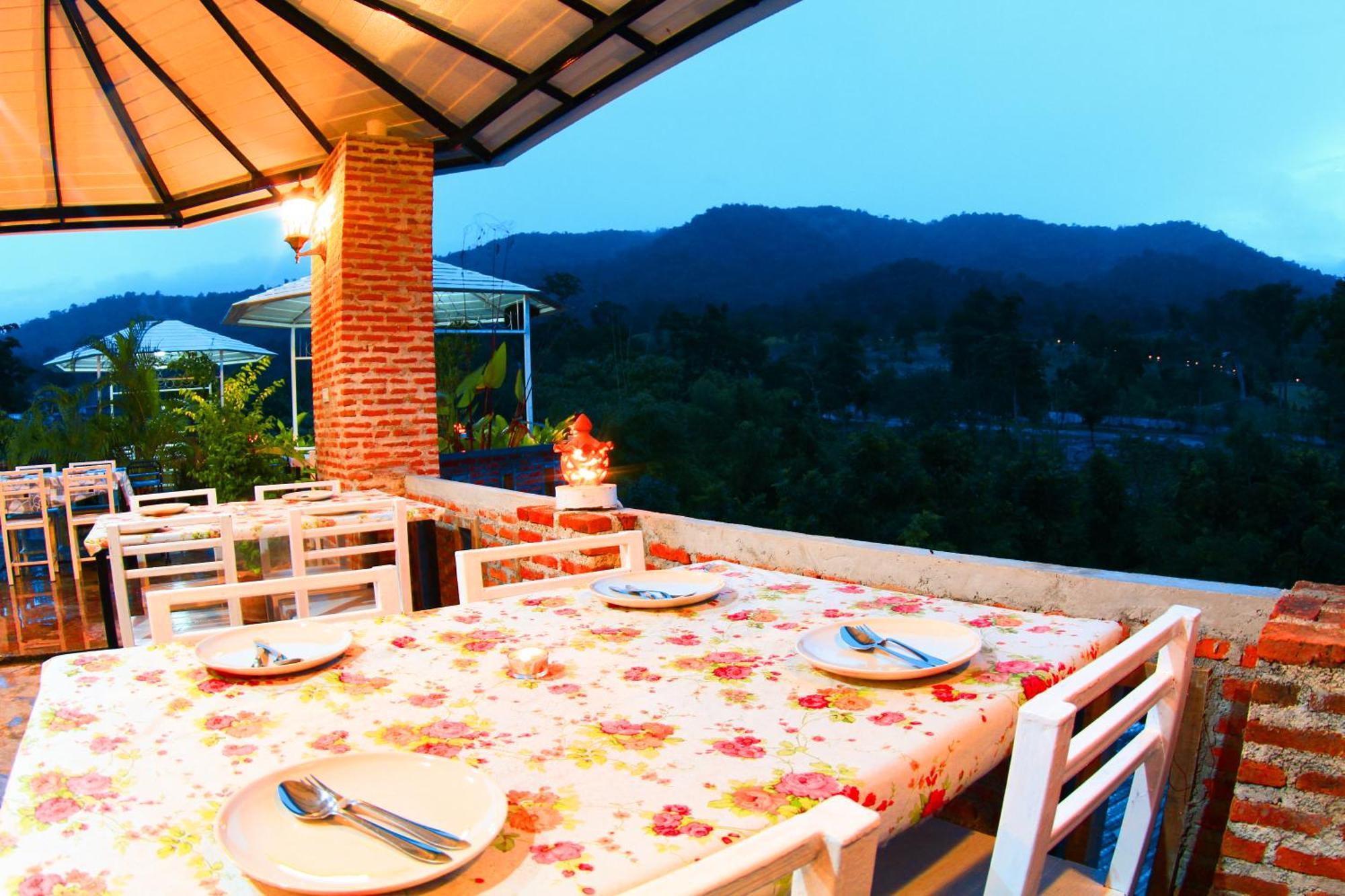 Khunkhao Tamnanprai Resort Suan Phueng Exterior foto
